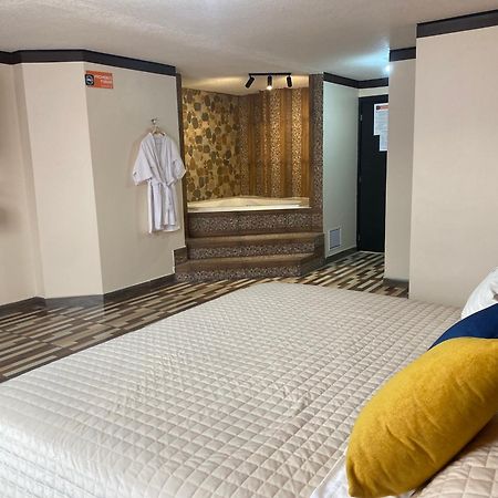 Hostal Guayllabamba Quito Dış mekan fotoğraf